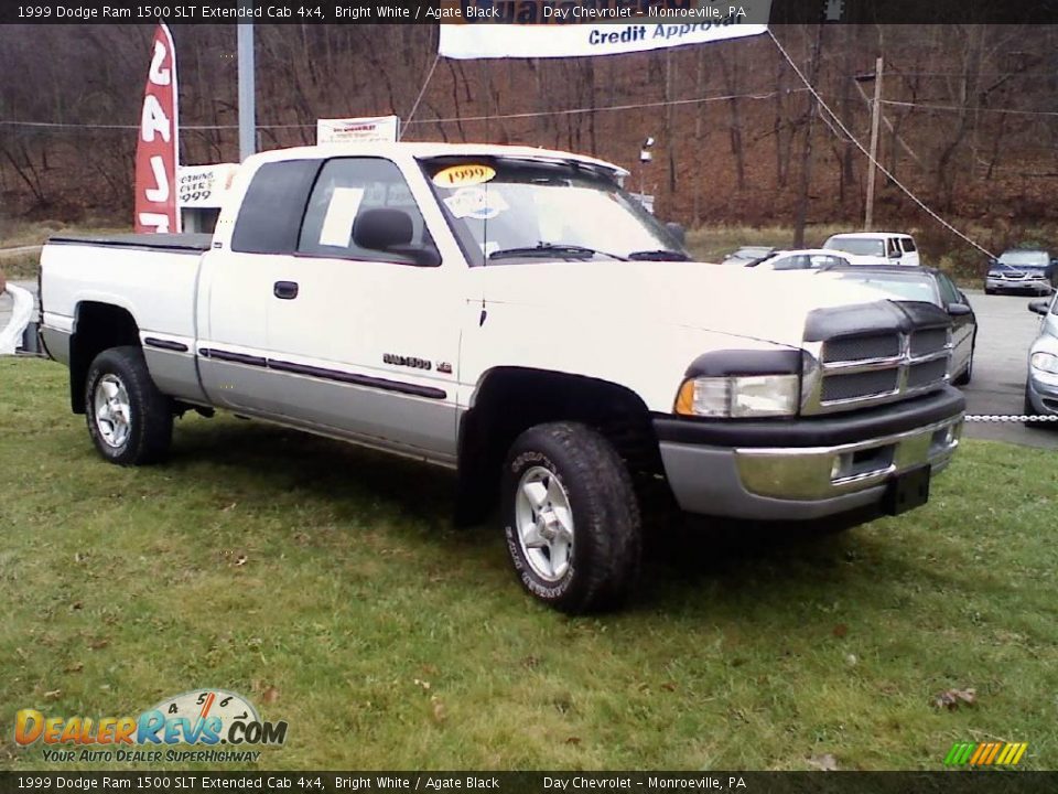 1999 Dodge Ram 1500 SLT Extended Cab 4x4 Bright White / Agate Black Photo #1