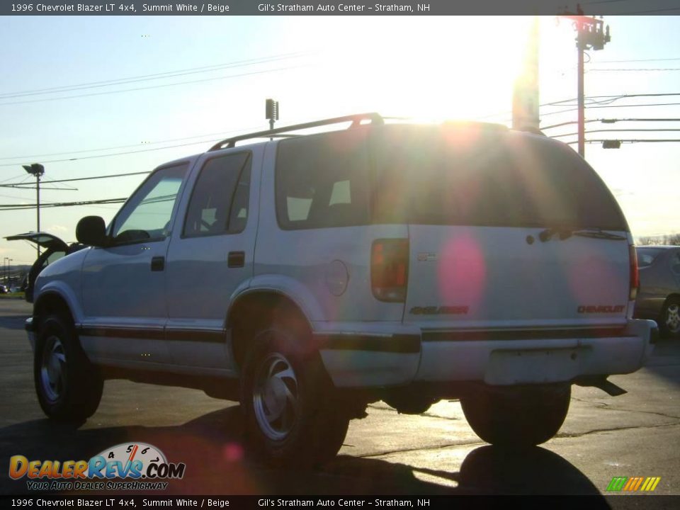 1996 Chevrolet Blazer LT 4x4 Summit White / Beige Photo #5