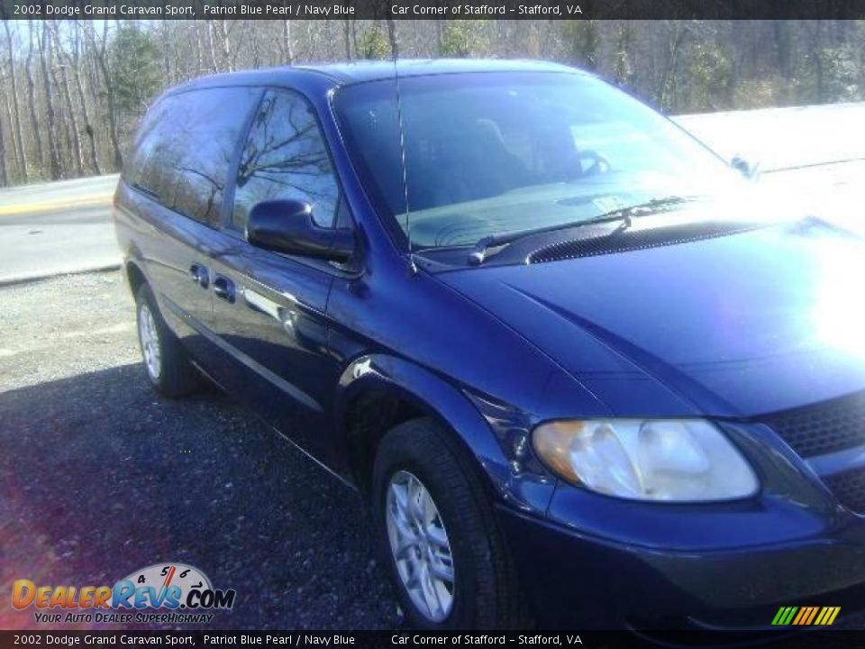 2002 Dodge Grand Caravan Sport Patriot Blue Pearl / Navy Blue Photo #5