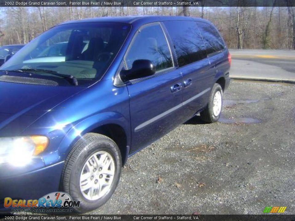 2002 Dodge Grand Caravan Sport Patriot Blue Pearl / Navy Blue Photo #6