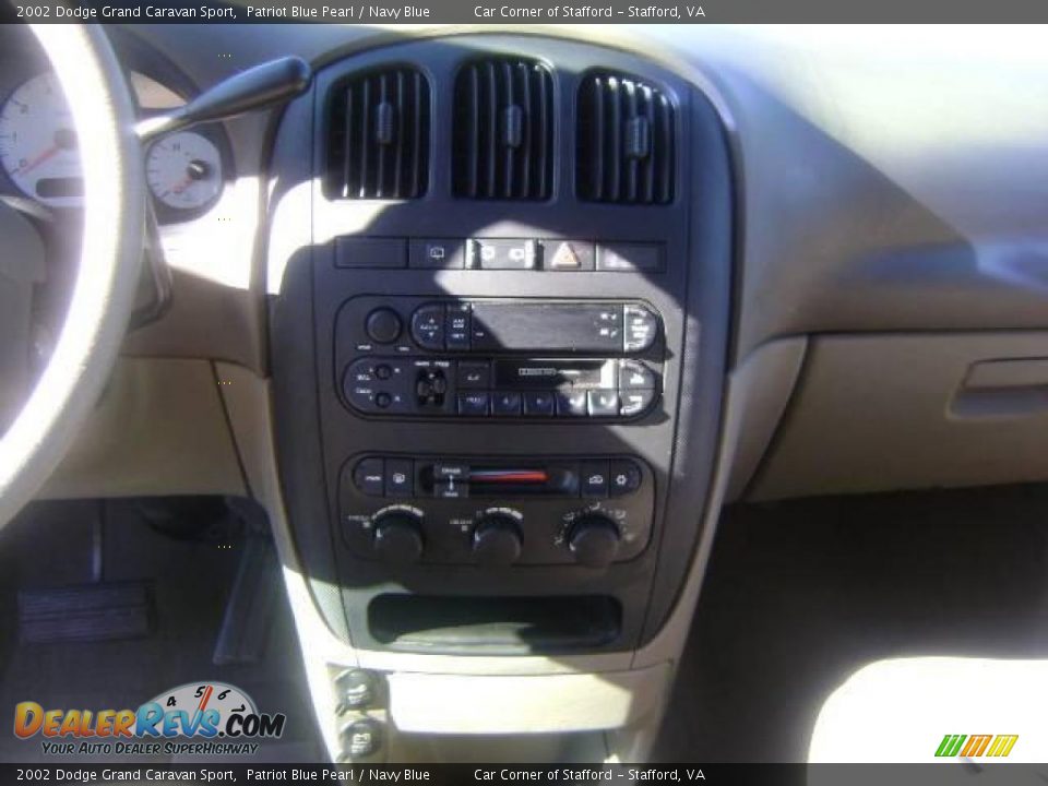 2002 Dodge Grand Caravan Sport Patriot Blue Pearl / Navy Blue Photo #12