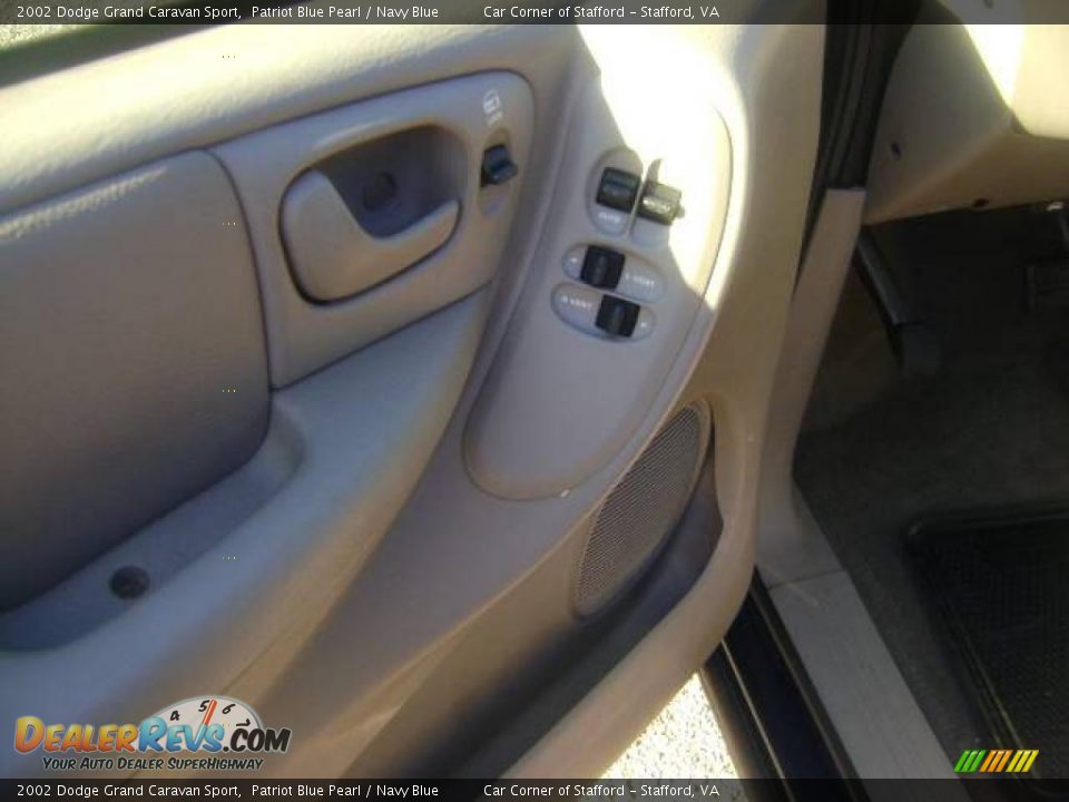 2002 Dodge Grand Caravan Sport Patriot Blue Pearl / Navy Blue Photo #14