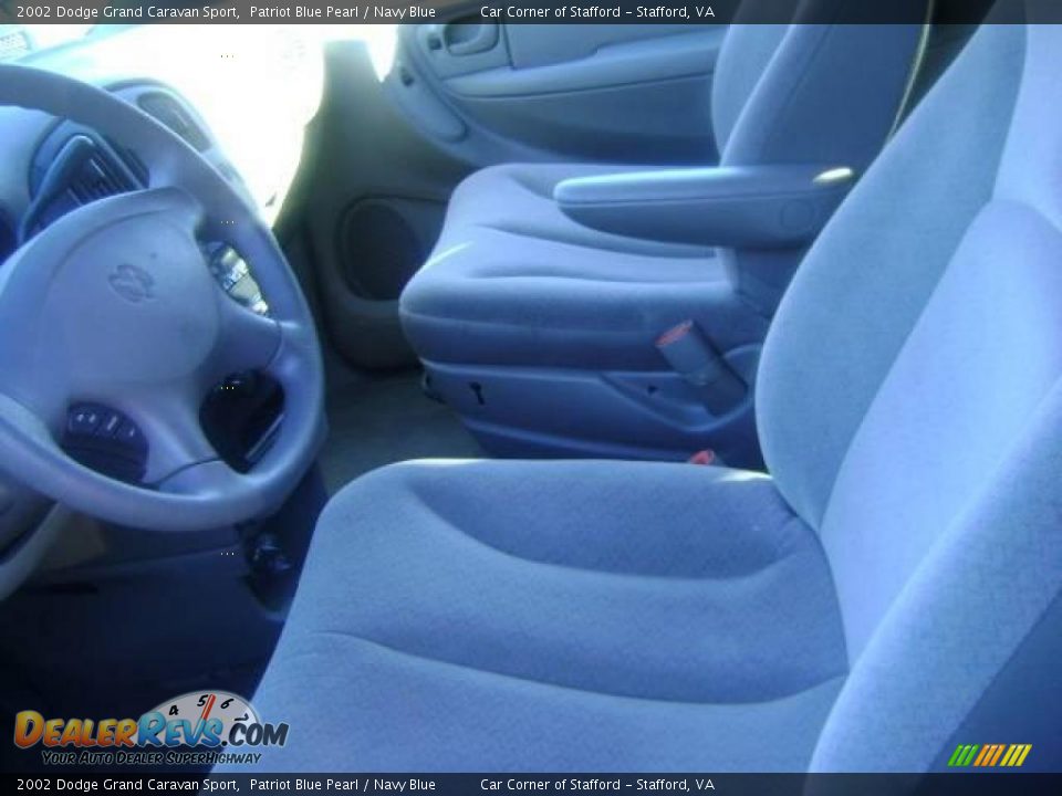 2002 Dodge Grand Caravan Sport Patriot Blue Pearl / Navy Blue Photo #17