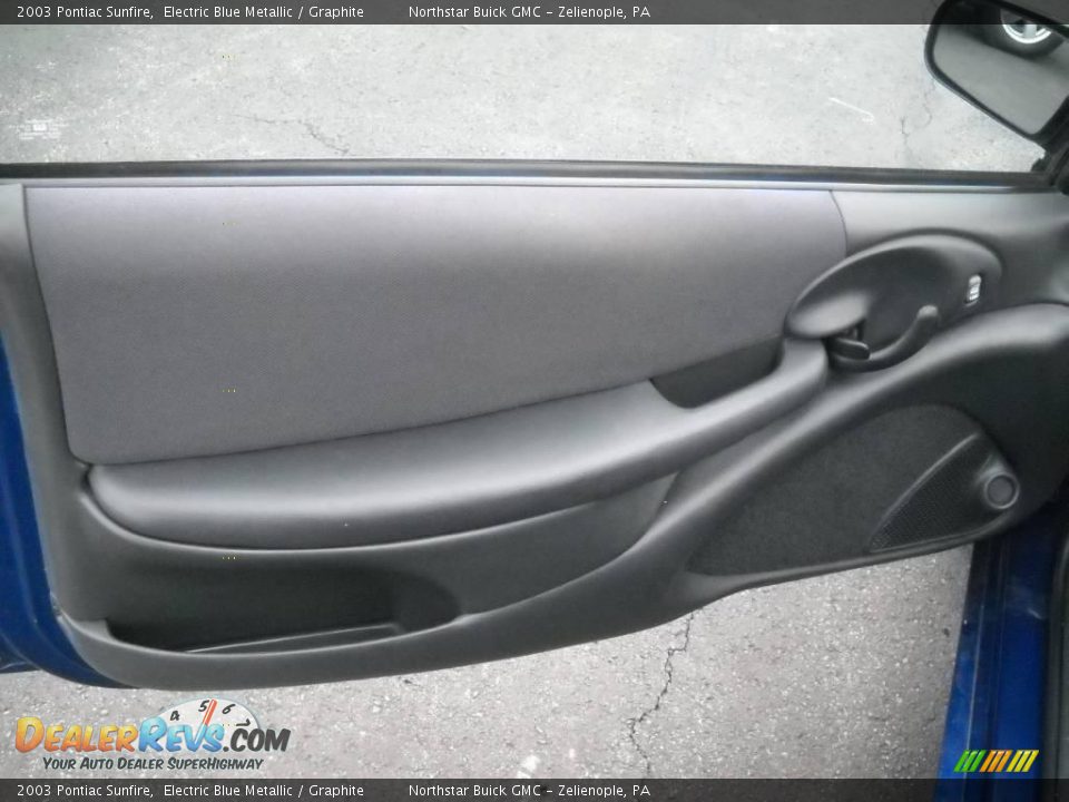 2003 Pontiac Sunfire Electric Blue Metallic / Graphite Photo #6