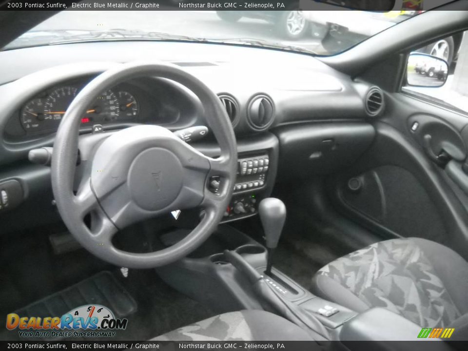 2003 Pontiac Sunfire Electric Blue Metallic / Graphite Photo #7