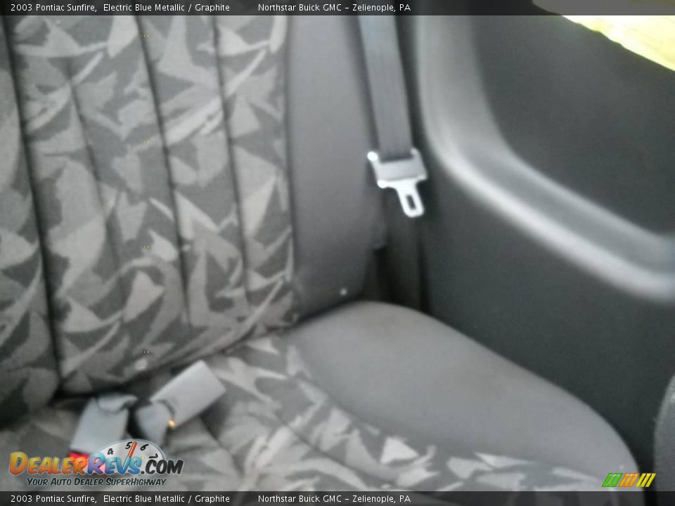 2003 Pontiac Sunfire Electric Blue Metallic / Graphite Photo #12