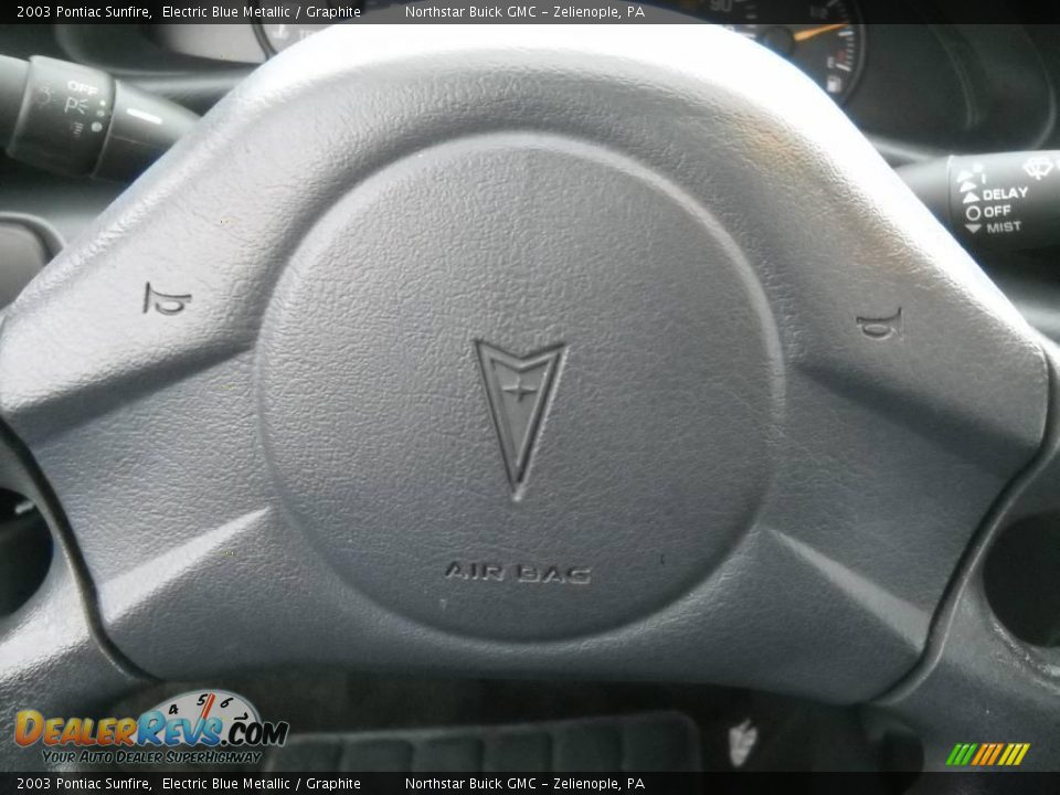 2003 Pontiac Sunfire Electric Blue Metallic / Graphite Photo #19