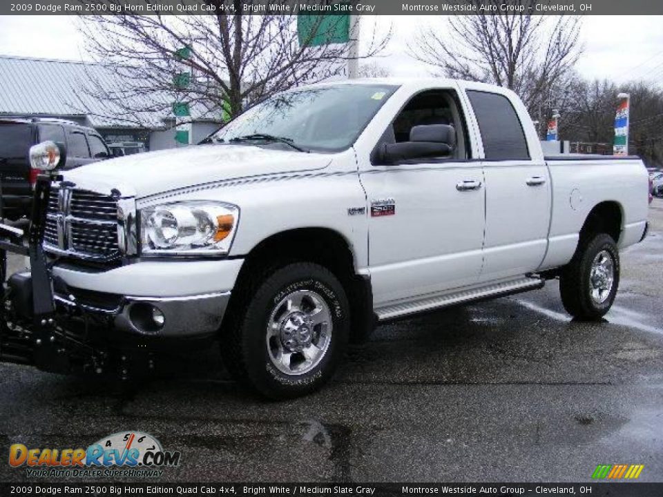 2009 Dodge Ram 2500 Big Horn Edition Quad Cab 4x4 Bright White / Medium Slate Gray Photo #2