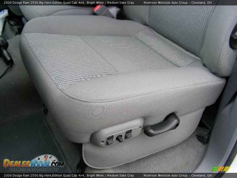 2009 Dodge Ram 2500 Big Horn Edition Quad Cab 4x4 Bright White / Medium Slate Gray Photo #17