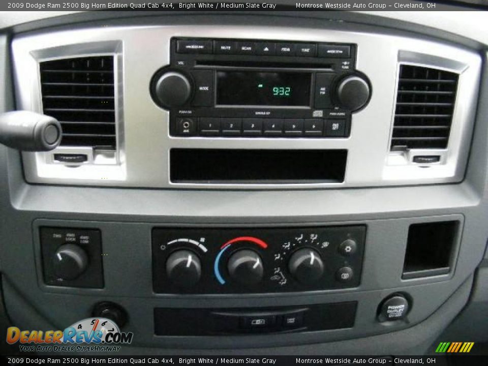 2009 Dodge Ram 2500 Big Horn Edition Quad Cab 4x4 Bright White / Medium Slate Gray Photo #27