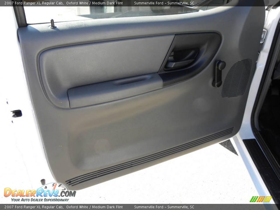 2007 Ford Ranger XL Regular Cab Oxford White / Medium Dark Flint Photo #4