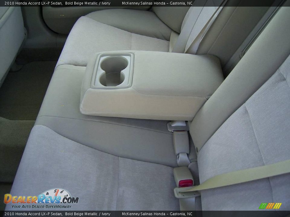 2010 Honda Accord LX-P Sedan Bold Beige Metallic / Ivory Photo #11