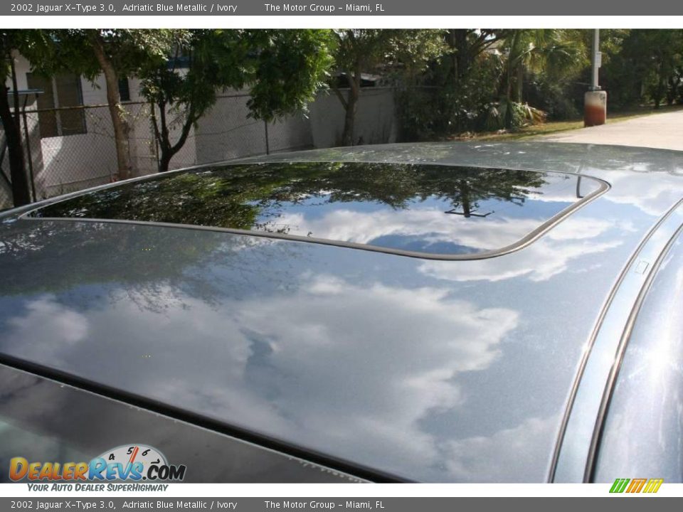 2002 Jaguar X-Type 3.0 Adriatic Blue Metallic / Ivory Photo #18