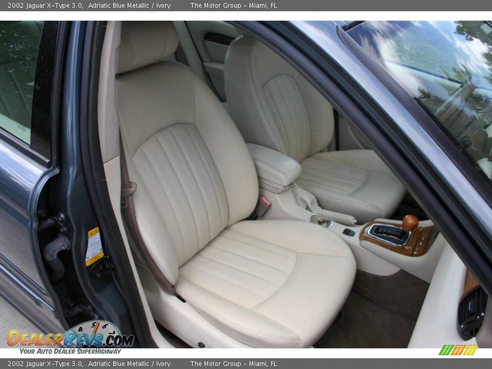 2002 Jaguar X-Type 3.0 Adriatic Blue Metallic / Ivory Photo #28