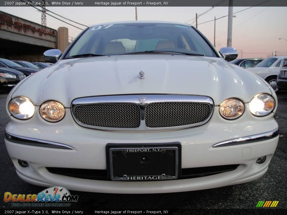 2007 Jaguar X-Type 3.0 White Onyx / Ivory Photo #2