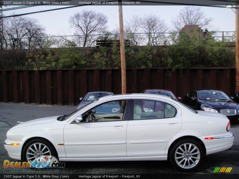 2007 Jaguar X-Type 3.0 White Onyx / Ivory Photo #3