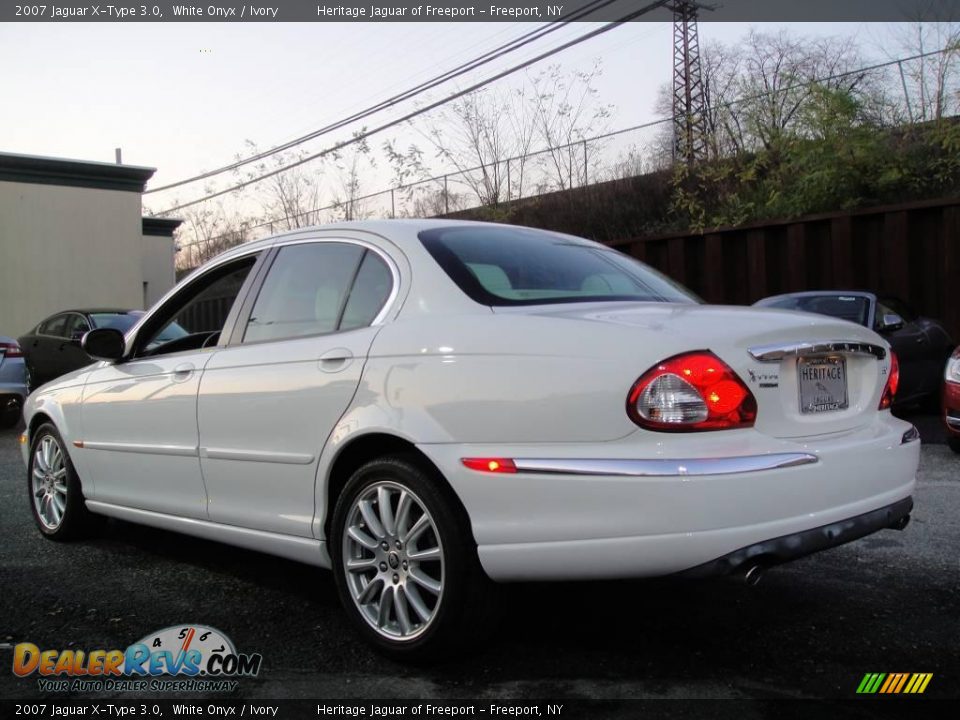 2007 Jaguar X-Type 3.0 White Onyx / Ivory Photo #4