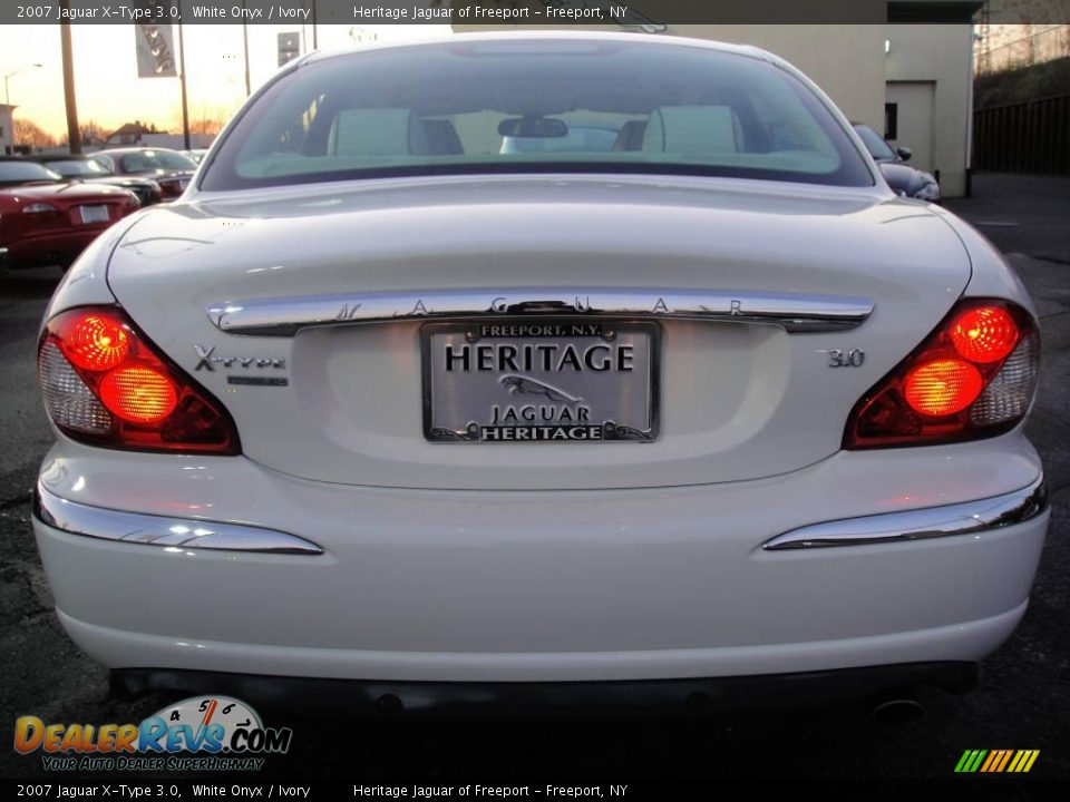 2007 Jaguar X-Type 3.0 White Onyx / Ivory Photo #5