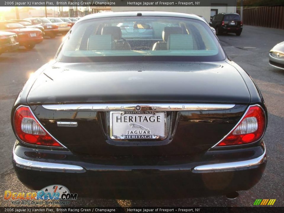 2006 Jaguar XJ Vanden Plas British Racing Green / Champagne Photo #5