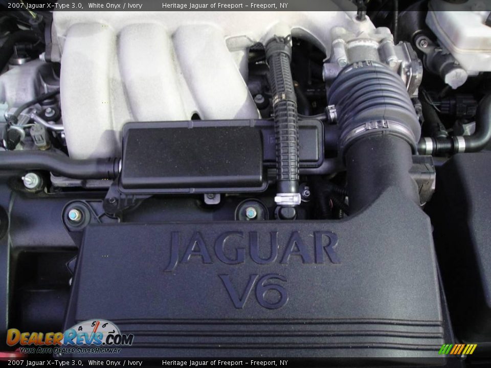 2007 Jaguar X-Type 3.0 White Onyx / Ivory Photo #11