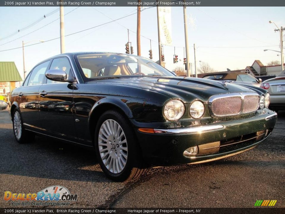 2006 Jaguar XJ Vanden Plas British Racing Green / Champagne Photo #9