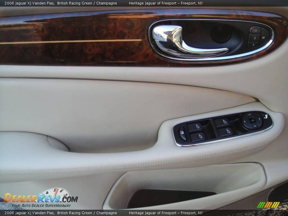 2006 Jaguar XJ Vanden Plas British Racing Green / Champagne Photo #12