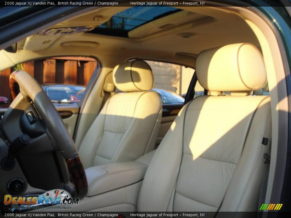 2006 Jaguar XJ Vanden Plas British Racing Green / Champagne Photo #13