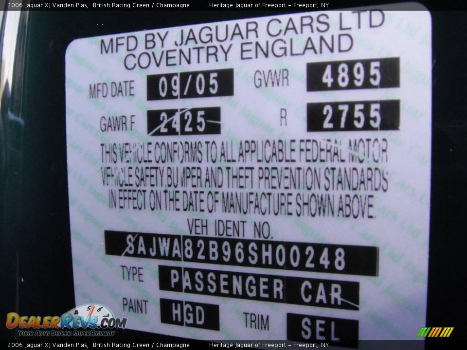 2006 Jaguar XJ Vanden Plas British Racing Green / Champagne Photo #36