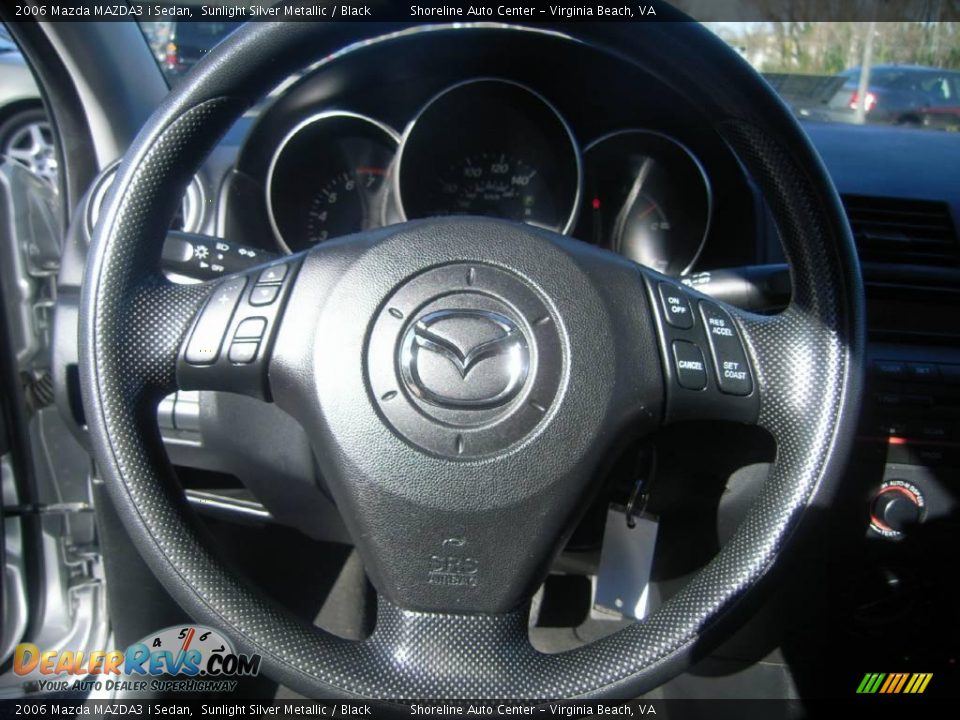 2006 Mazda MAZDA3 i Sedan Sunlight Silver Metallic / Black Photo #17