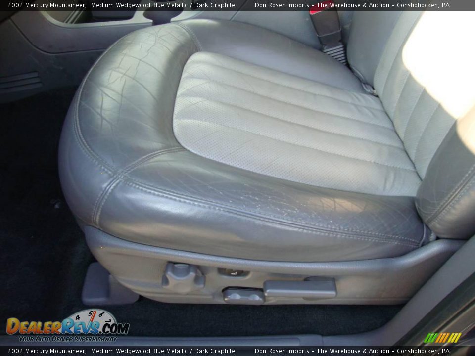 2002 Mercury Mountaineer Medium Wedgewood Blue Metallic / Dark Graphite Photo #15