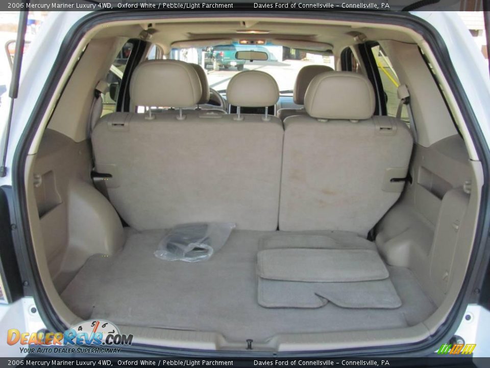 2006 Mercury Mariner Luxury 4WD Oxford White / Pebble/Light Parchment Photo #13