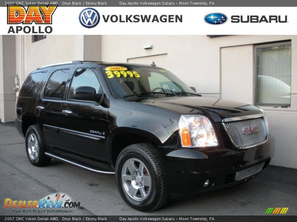 2007 GMC Yukon Denali AWD Onyx Black / Ebony Black Photo #1