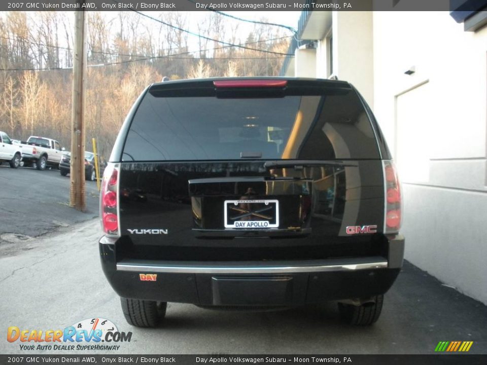 2007 GMC Yukon Denali AWD Onyx Black / Ebony Black Photo #8