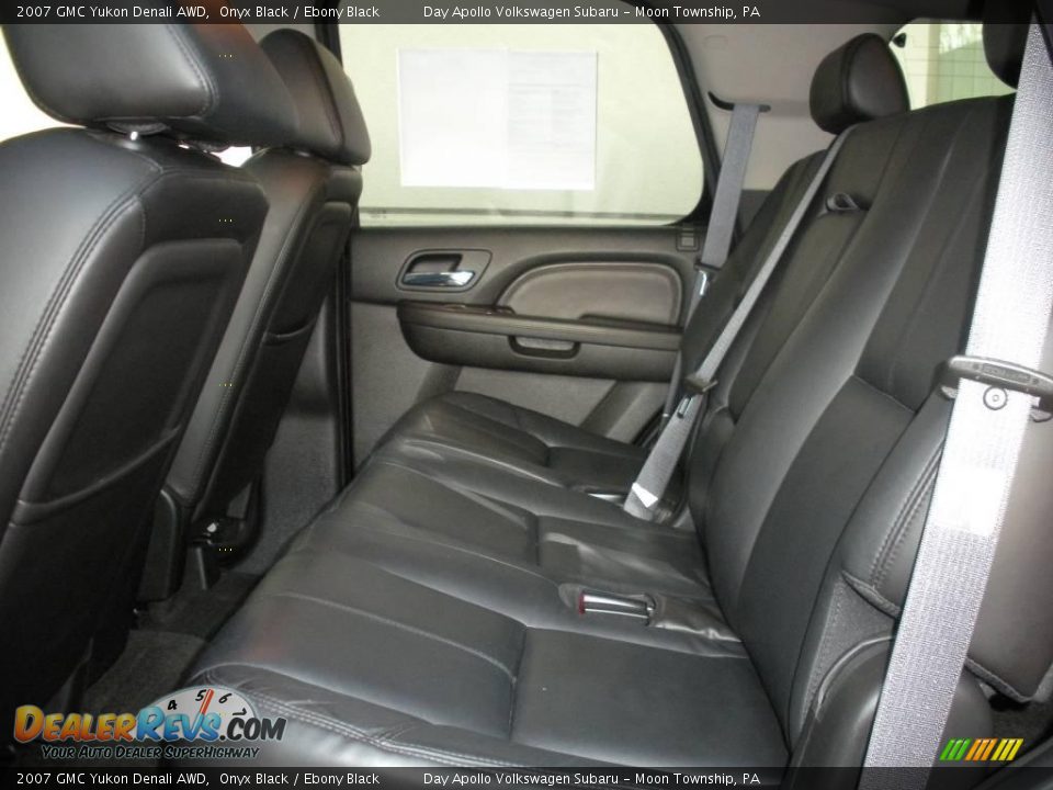 2007 GMC Yukon Denali AWD Onyx Black / Ebony Black Photo #11