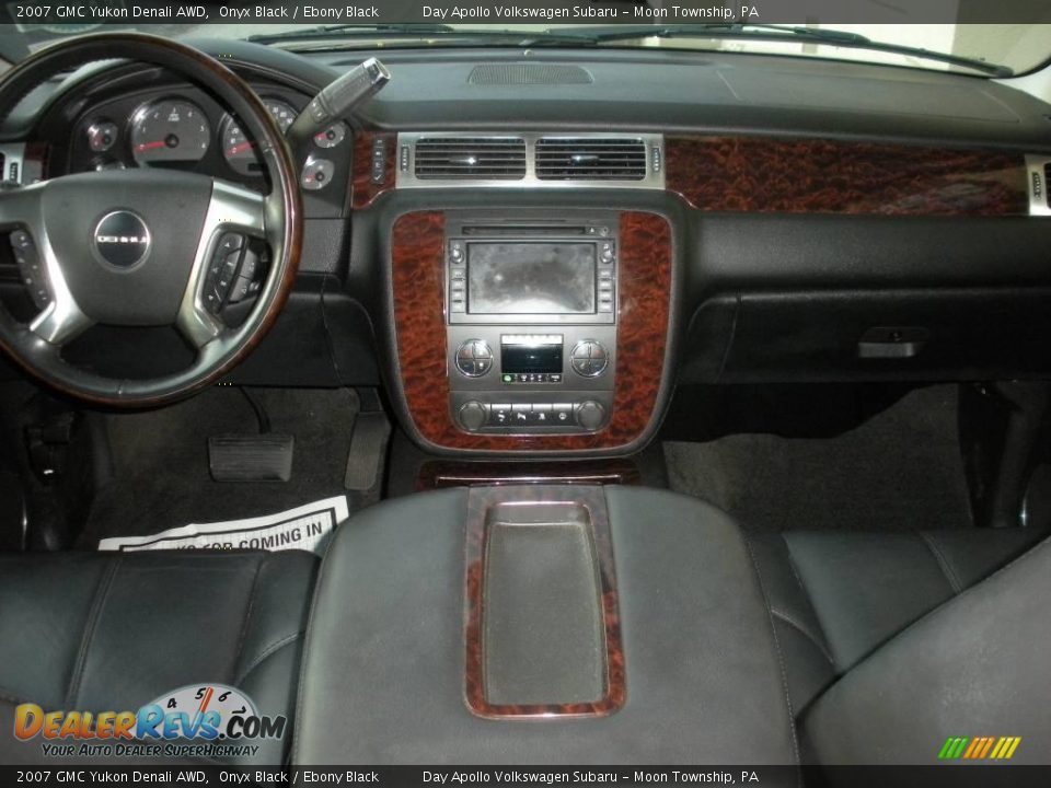 2007 GMC Yukon Denali AWD Onyx Black / Ebony Black Photo #14