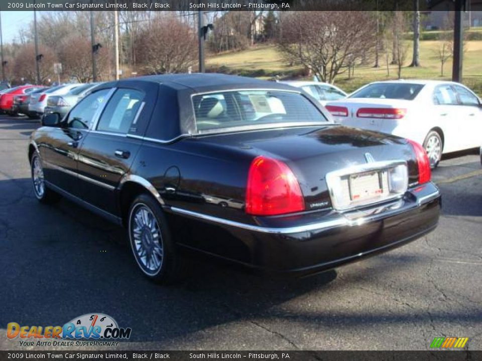 2009 Lincoln Town Car Signature Limited Black / Black Photo #2