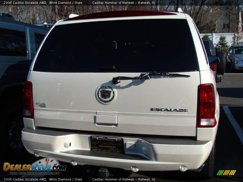 2006 Cadillac Escalade AWD White Diamond / Shale Photo #4