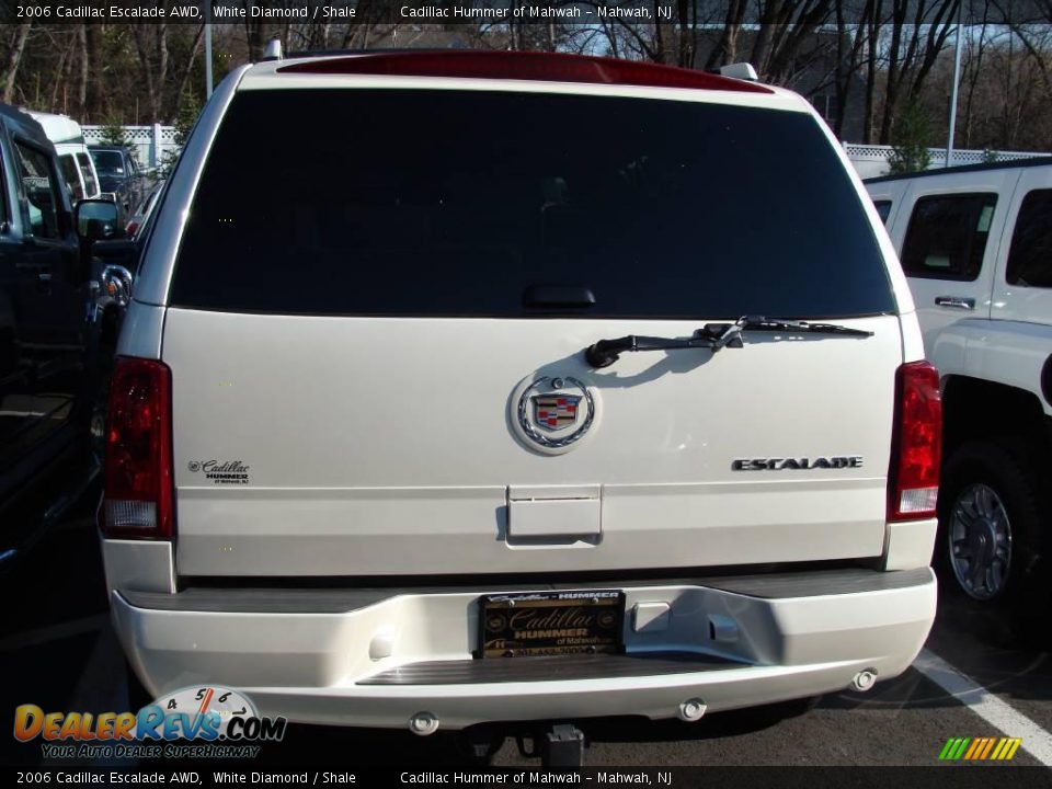 2006 Cadillac Escalade AWD White Diamond / Shale Photo #5