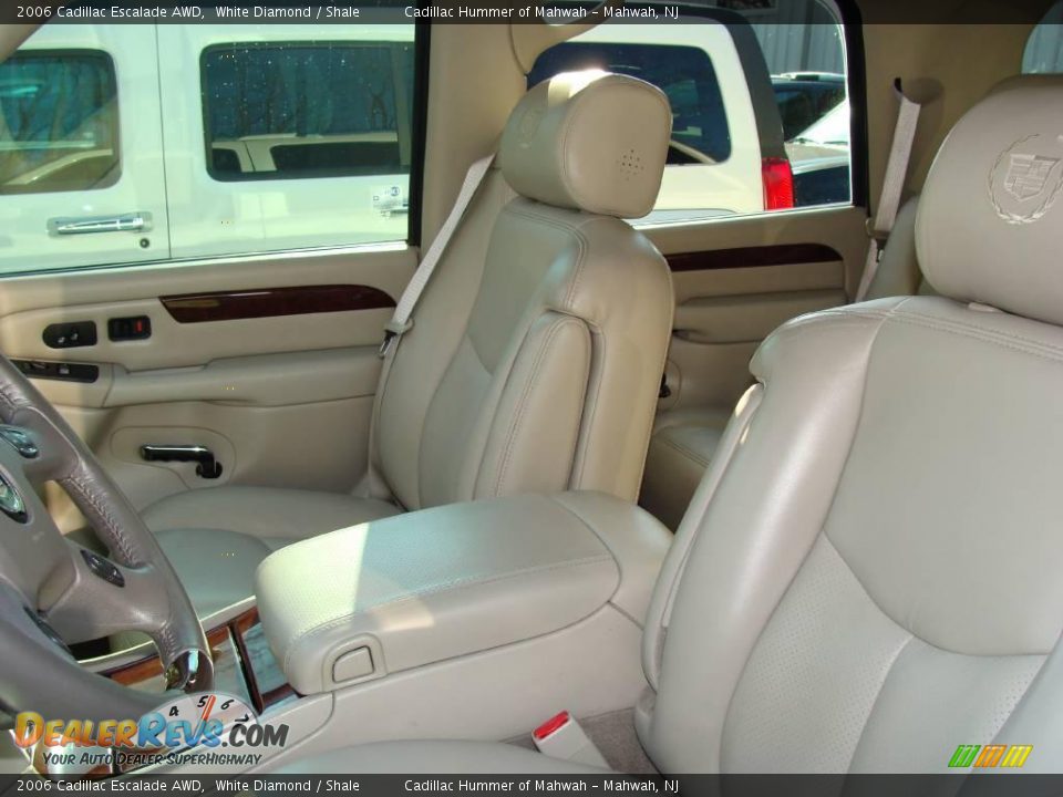 2006 Cadillac Escalade AWD White Diamond / Shale Photo #10