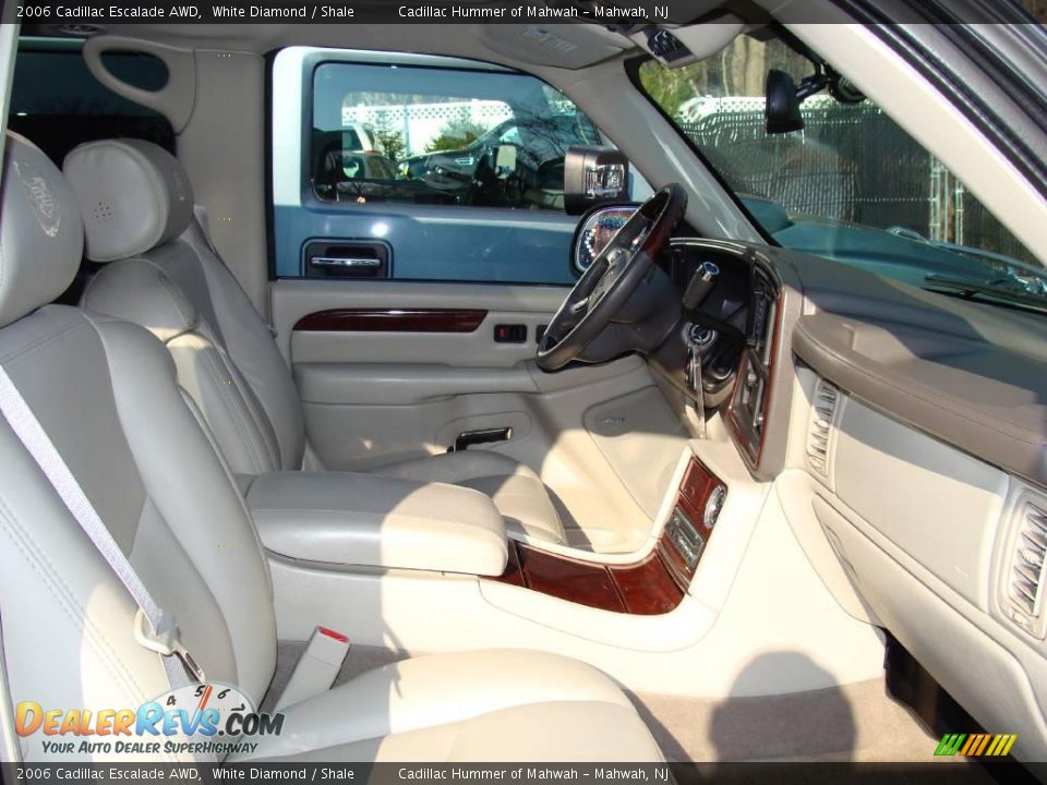 2006 Cadillac Escalade AWD White Diamond / Shale Photo #12