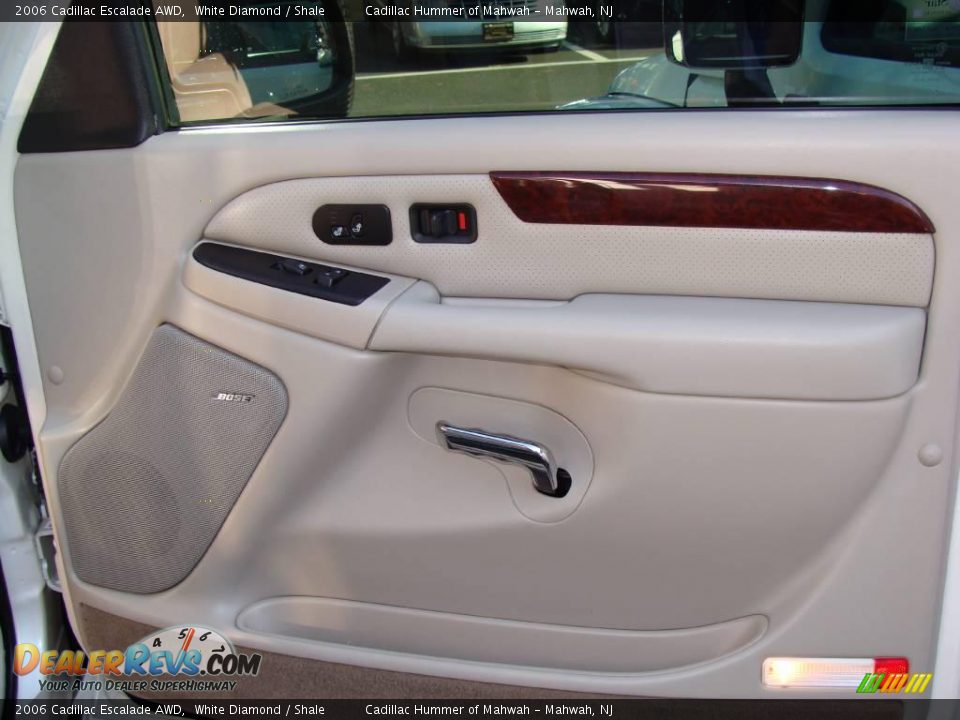 2006 Cadillac Escalade AWD White Diamond / Shale Photo #13