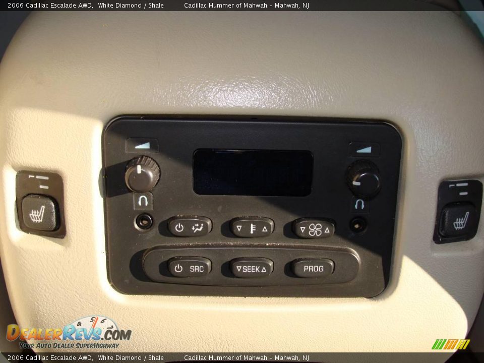 2006 Cadillac Escalade AWD White Diamond / Shale Photo #23