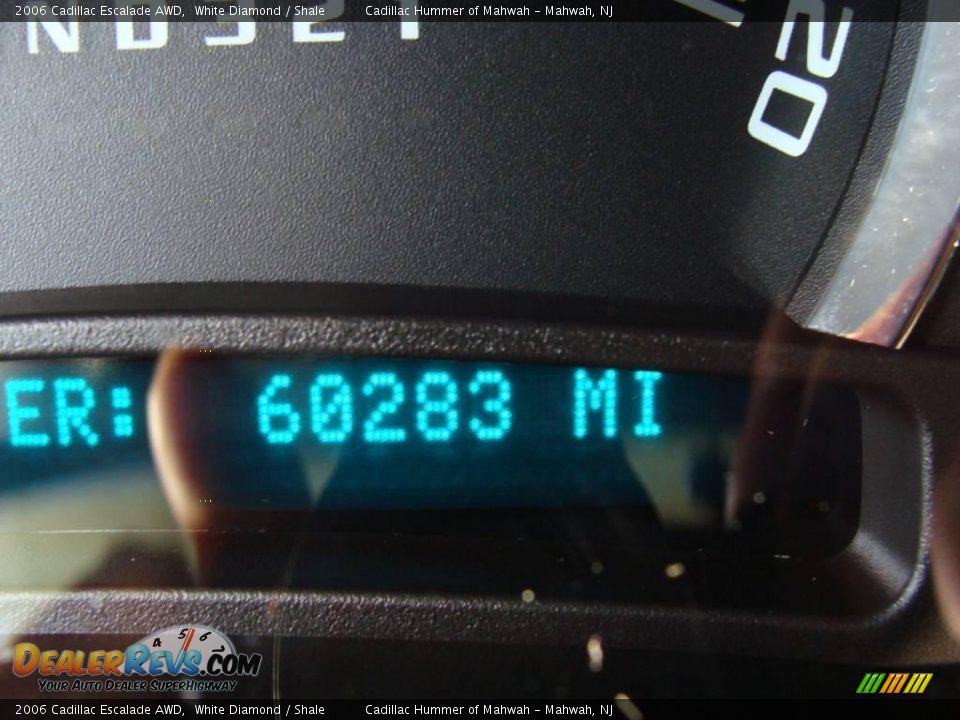 2006 Cadillac Escalade AWD White Diamond / Shale Photo #26