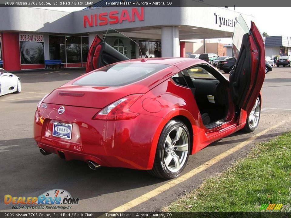 2009 Nissan 370Z Coupe Solid Red / Black Cloth Photo #6