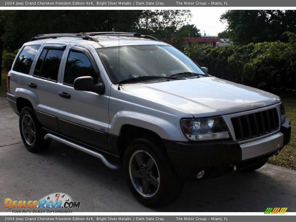 2004 Jeep Grand Cherokee Freedom Edition 4x4 Bright Silver Metallic / Dark Slate Gray Photo #12