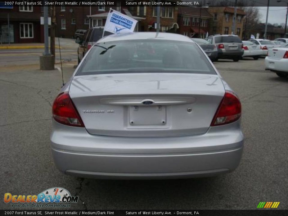 2007 Ford Taurus SE Silver Frost Metallic / Medium/Dark Flint Photo #3