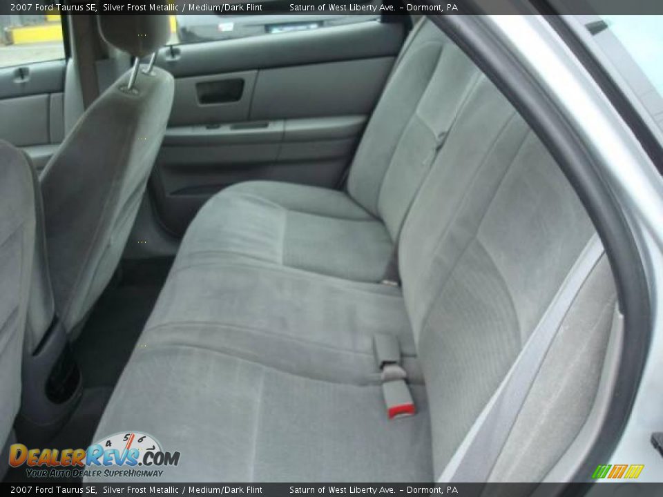 2007 Ford Taurus SE Silver Frost Metallic / Medium/Dark Flint Photo #9