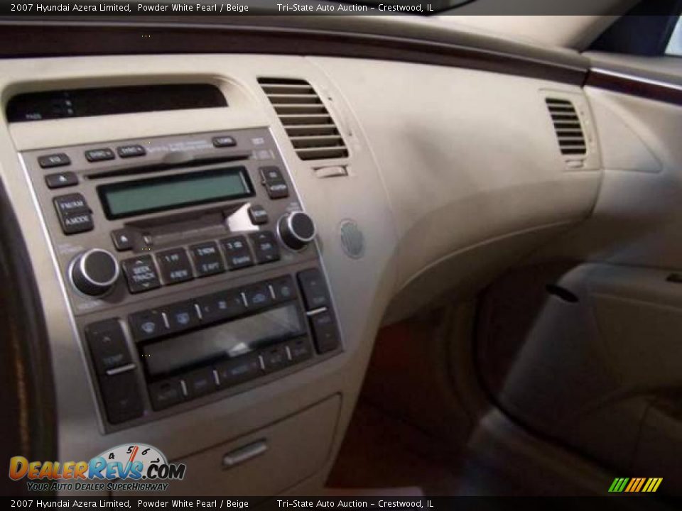 2007 Hyundai Azera Limited Powder White Pearl / Beige Photo #11