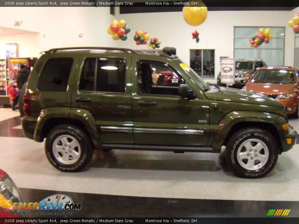 2006 Jeep Liberty Sport 4x4 Jeep Green Metallic / Medium Slate Gray Photo #6