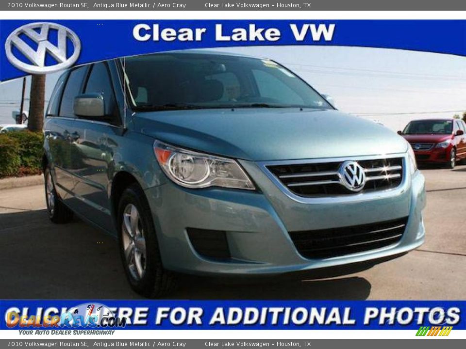 2010 Volkswagen Routan SE Antigua Blue Metallic / Aero Gray Photo #1